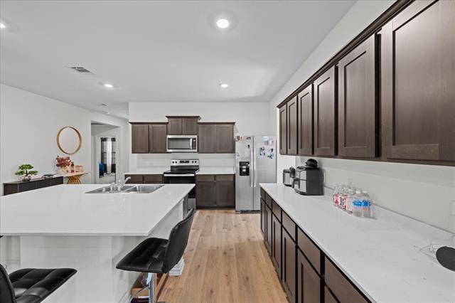 Building Photo - 217 Redbarn Ln