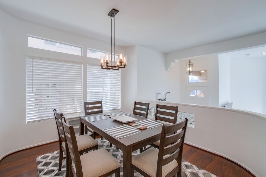 Building Photo - 7140 Calabria Ct