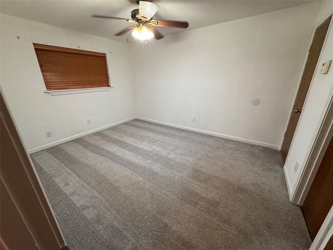 Building Photo - 10423 Sagemeadow Ln