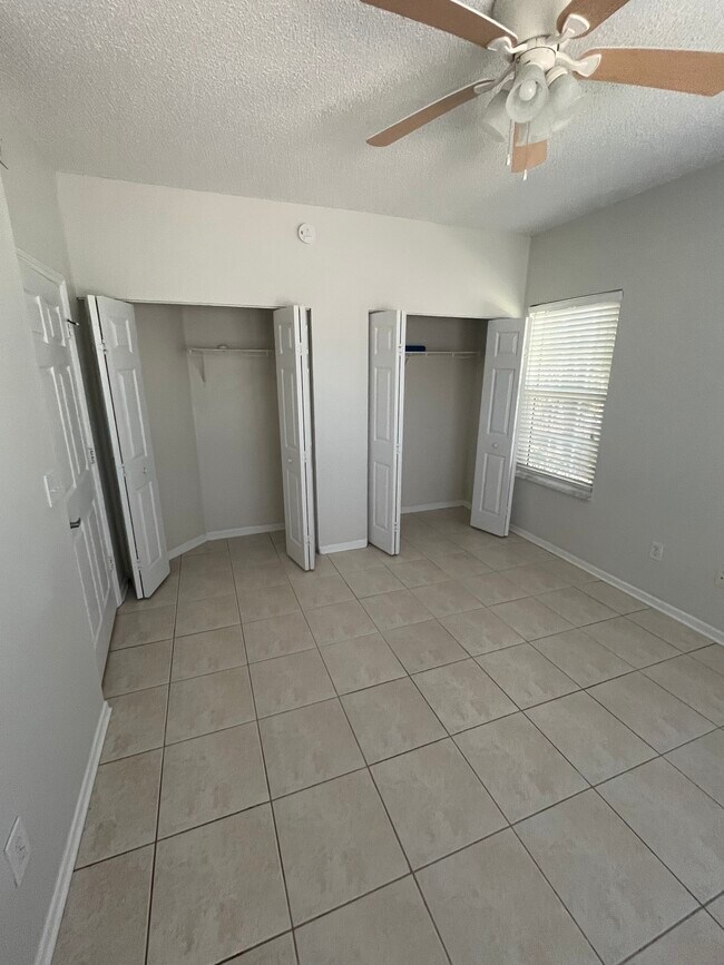 Building Photo - 4000 Grande Vista Blvd