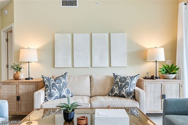 Building Photo - 2230 Arielle Dr