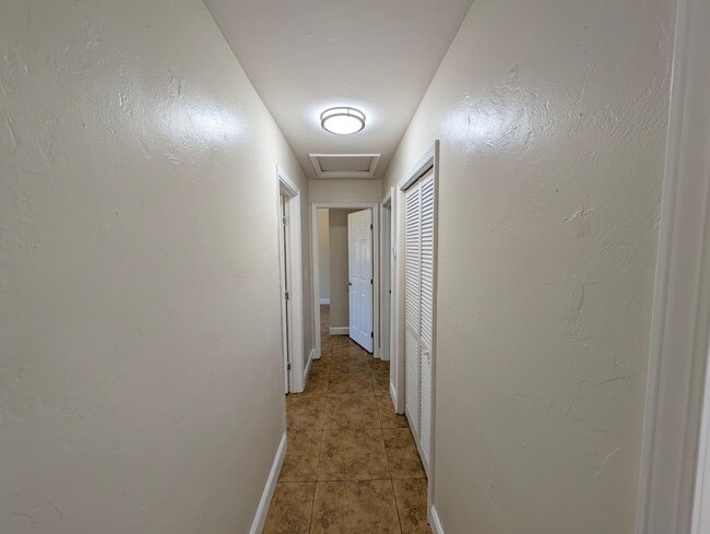 Building Photo - 180 Penn Way