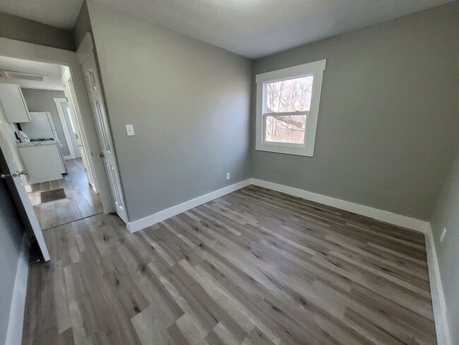 Building Photo - Renovated (in 2024!) two bedroom home, har...