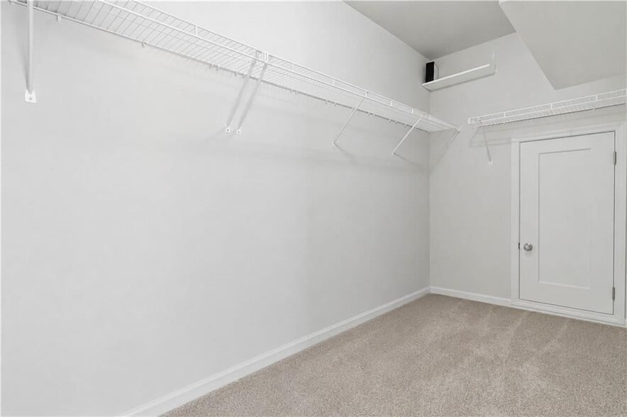 Building Photo - 6504 Brooklake Ct SE