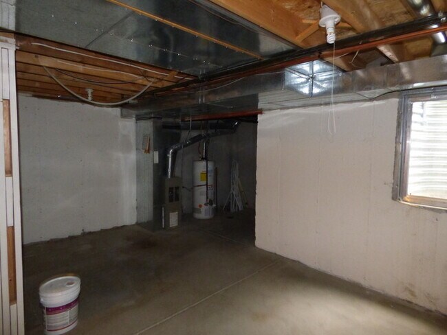 Building Photo - Lovely 3 Bed/2.5 Bath Townhome in Southwes...