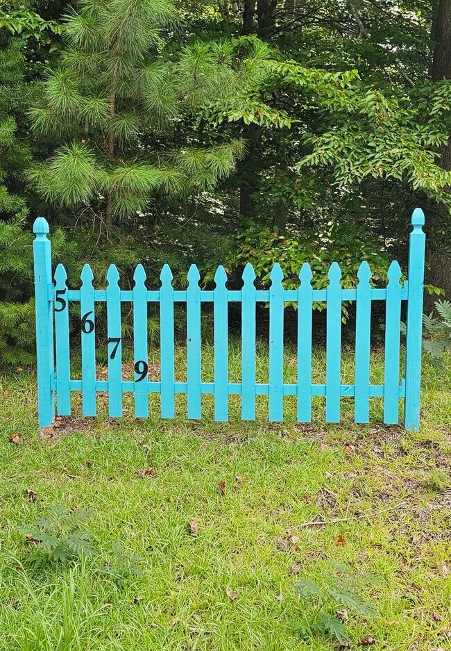 Building Photo - 5679 Hickory Fork Rd