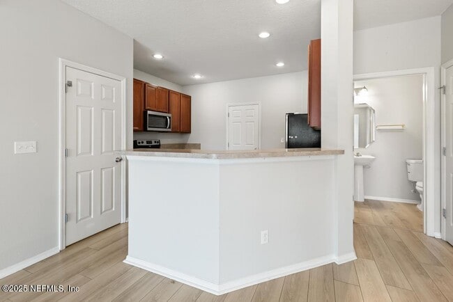 Building Photo - 6019 Bartram Village Dr