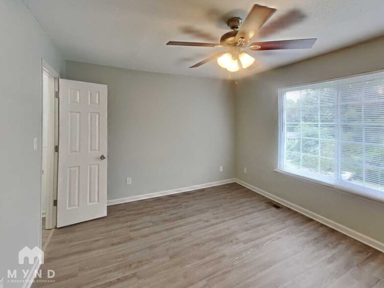 Building Photo - 1513 Pomona Dr