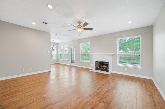 Building Photo - 209 McVoy Dr