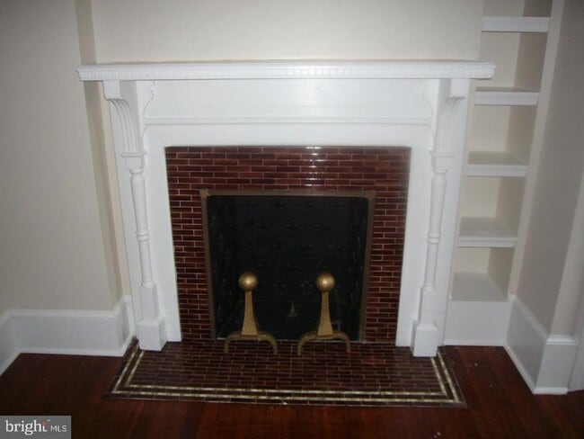 Building Photo - 308 S Church St