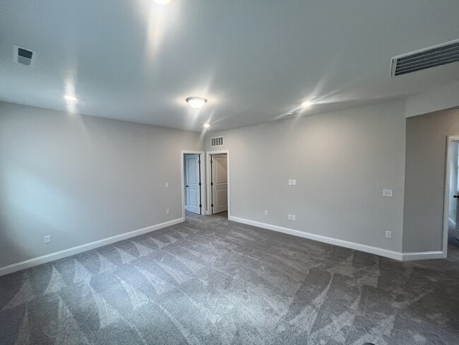 Building Photo - 1160 Topaz Cave Cir