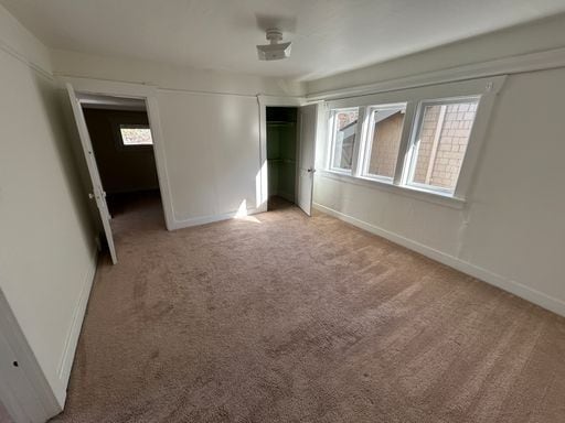 Building Photo - Charming Queen Anne Home AVAILABLE NOW