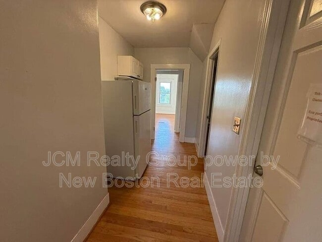 Building Photo - 51 Ashland St