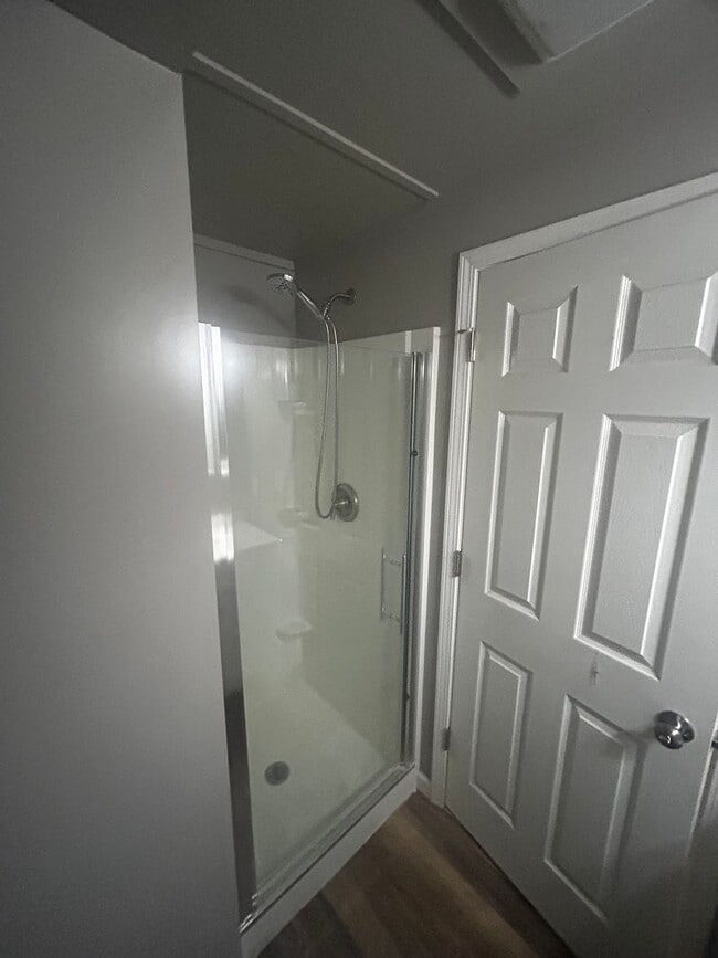 Building Photo - Charming 3 Bedroom, 2 Bathroom Home in Cuyahoga Falls