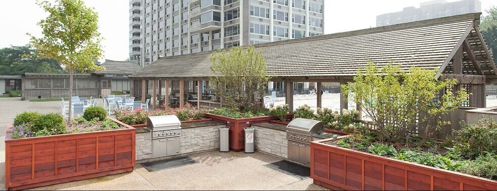 Building Photo - 4250 N Marine Dr