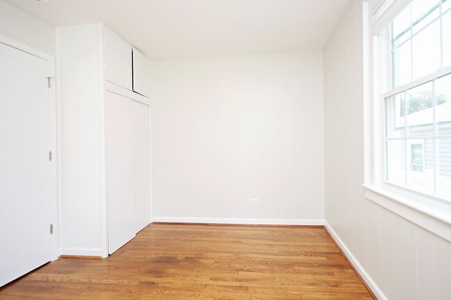 Building Photo - Updated One-Level Belmont Home Near IX Park