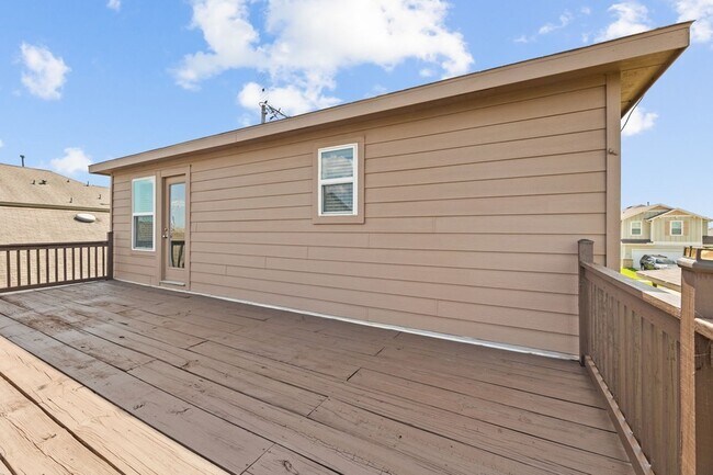 Building Photo - 5710 Pampus Prairie Rd