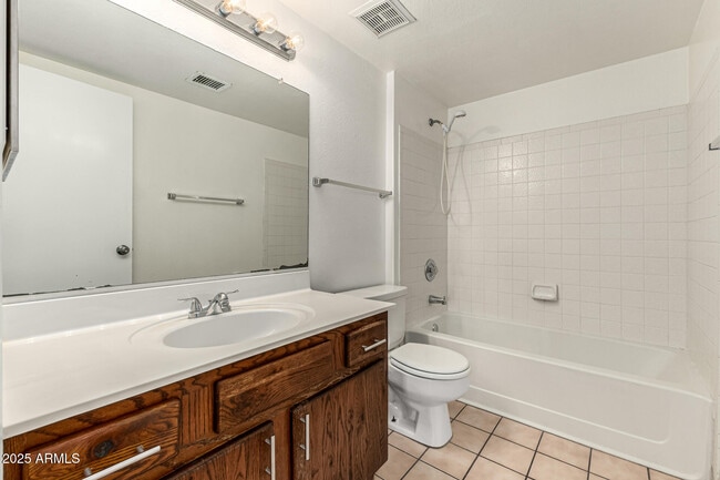 Building Photo - 14002 N 49th Ave