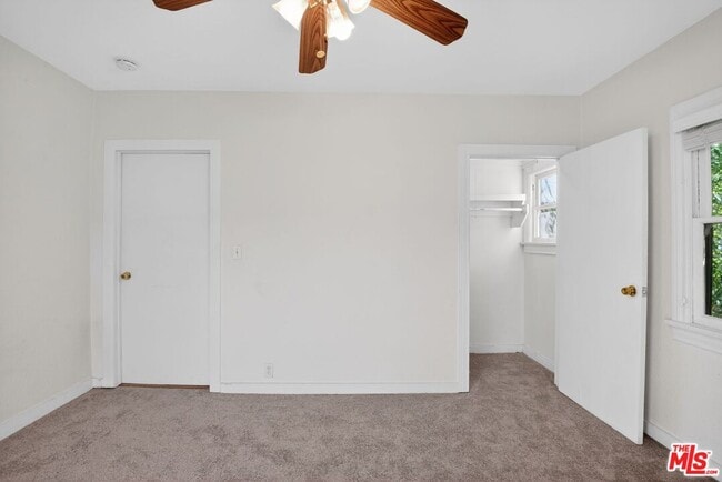 Building Photo - 11029 Sarah St