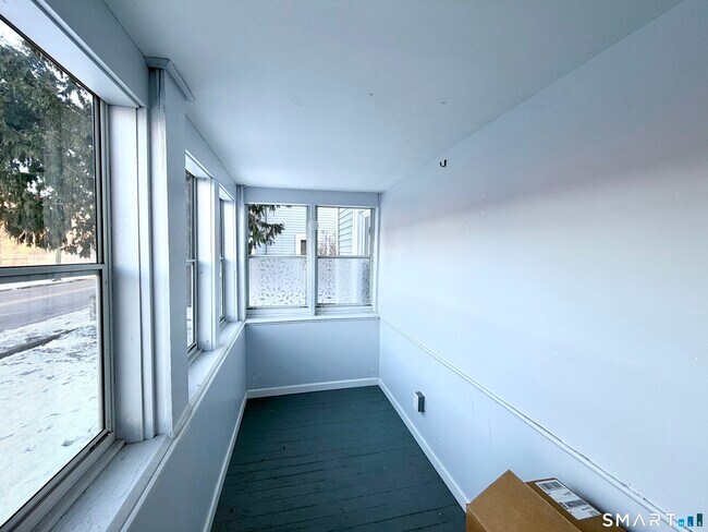 Building Photo - 67 Mechanic St