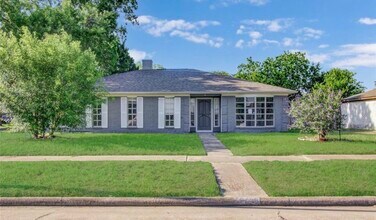 Building Photo - 9430 Claridge Dr