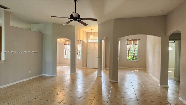 2001 SW Cranberry St 2001 SW - 2001 Sw Cranberry St Port Saint Lucie Fl Building Photo 