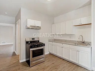 Building Photo - 4128 Schiller Pl