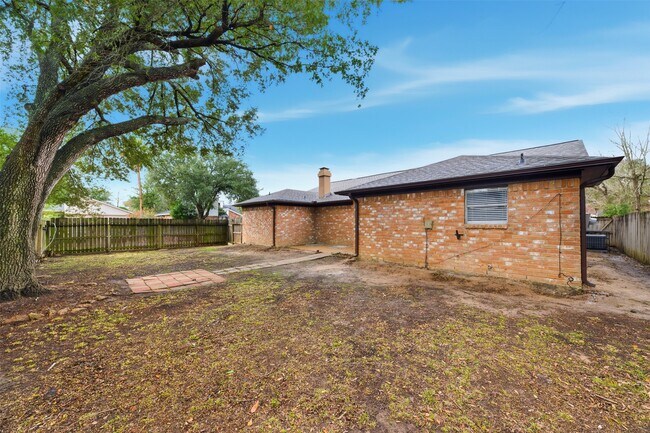 Building Photo - 16615 Dounreay Dr