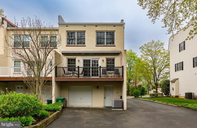 Building Photo - 107 Haldeman St