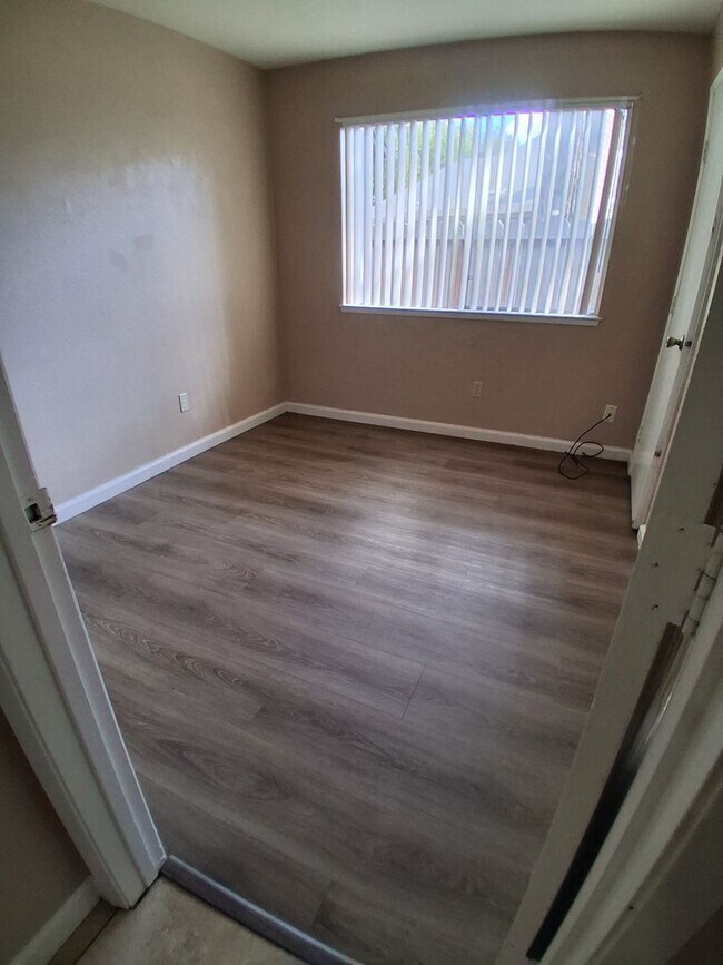 Building Photo - SanClemente3537