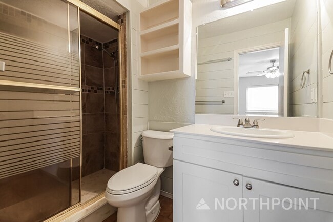 Building Photo - 4BR/2BA | Updated Single Family Home | 2-Car Garage Parking | Gated backyard