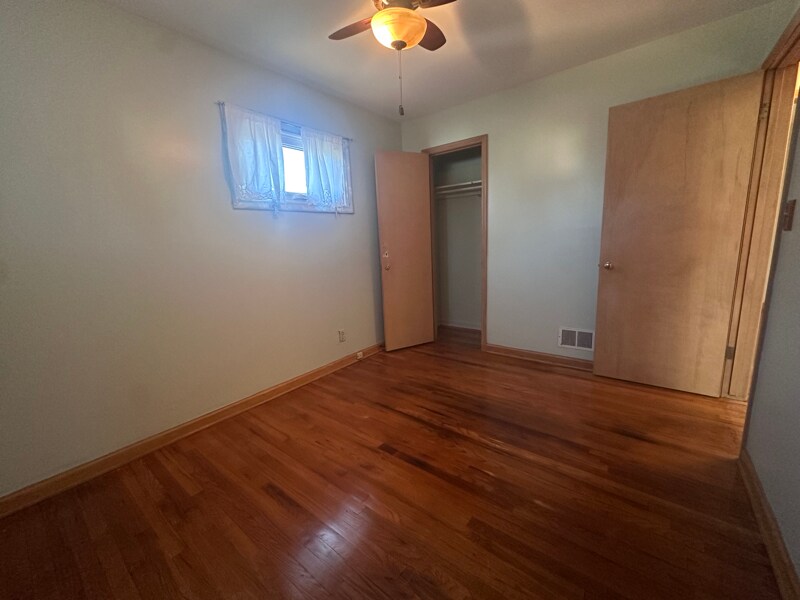 Building Photo - 8506 Izard St