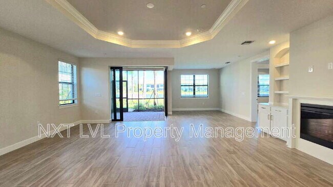 Building Photo - 15319 Lucerna St