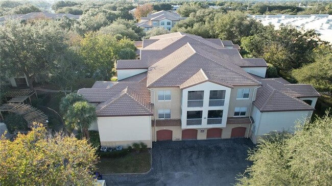 Building Photo - 827 Camargo Way