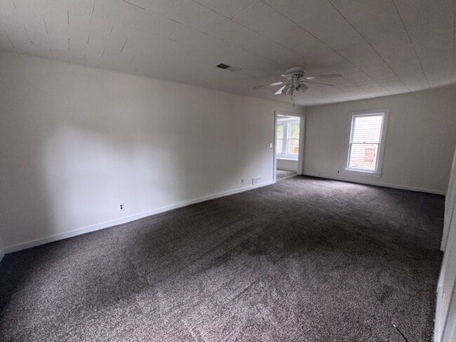 Building Photo - 837 S Belmont Ave