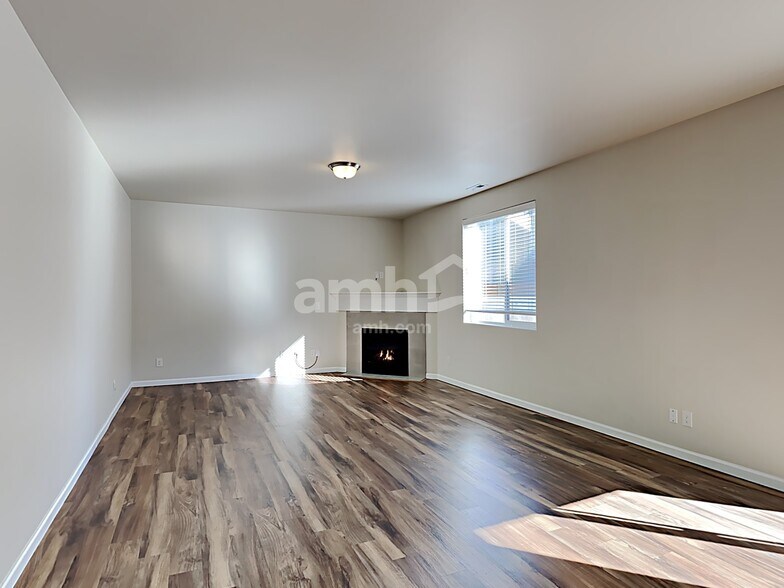 Building Photo - 14127 67th Ave E
