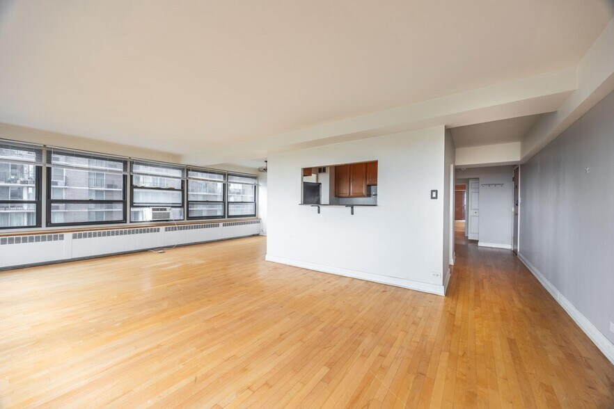 Building Photo - 4180 N Marine Dr