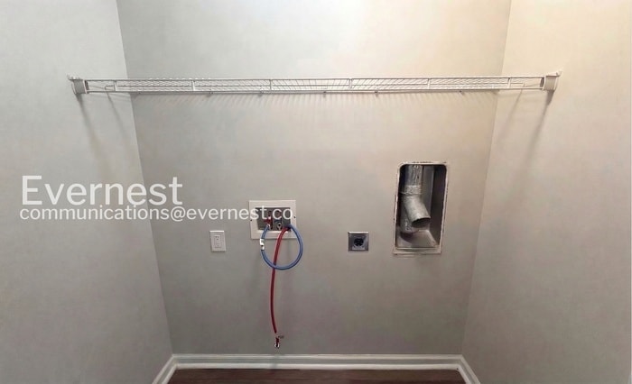 Building Photo - 3002 Sonya Dr NW