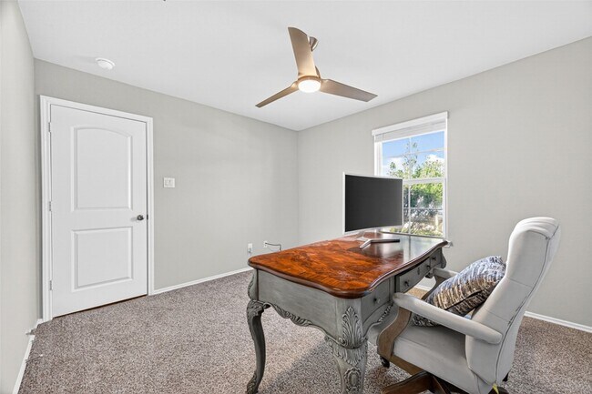 Building Photo - 40347 Blossom Vly Ln