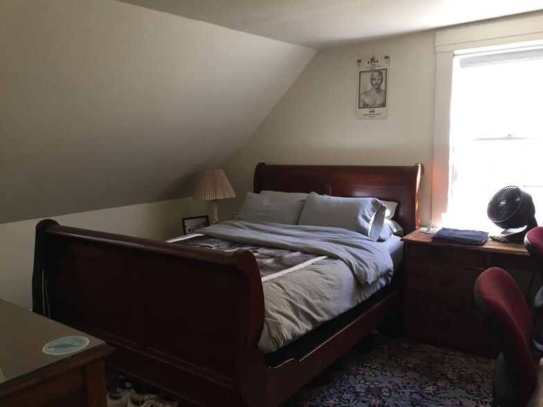Bedroom 2 - 30 Vesper St