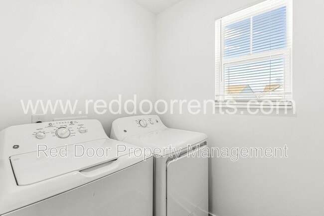 Building Photo - 4513 Branower St