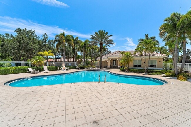 Building Photo - 4526 Illicium Dr