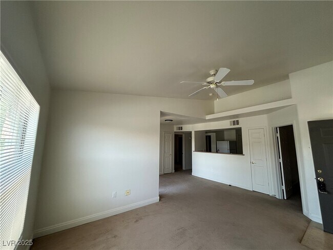 Building Photo - 8000 W Badura Ave