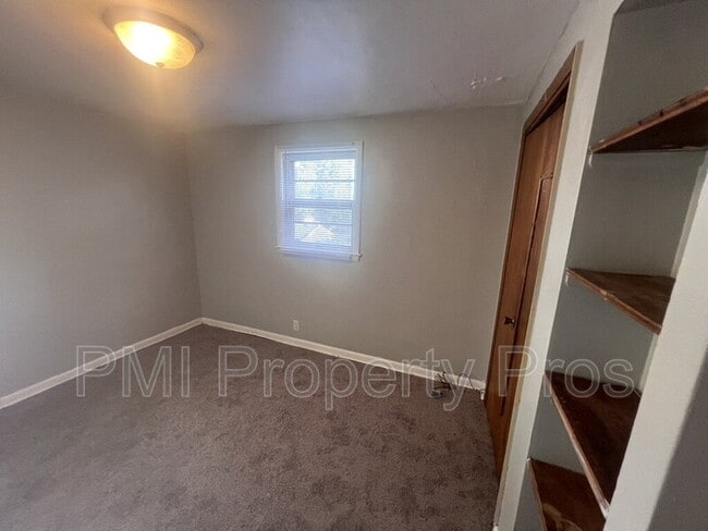 Building Photo - 4566 N 28th St