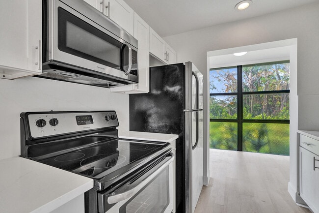 Building Photo - 1040 Homewood Blvd