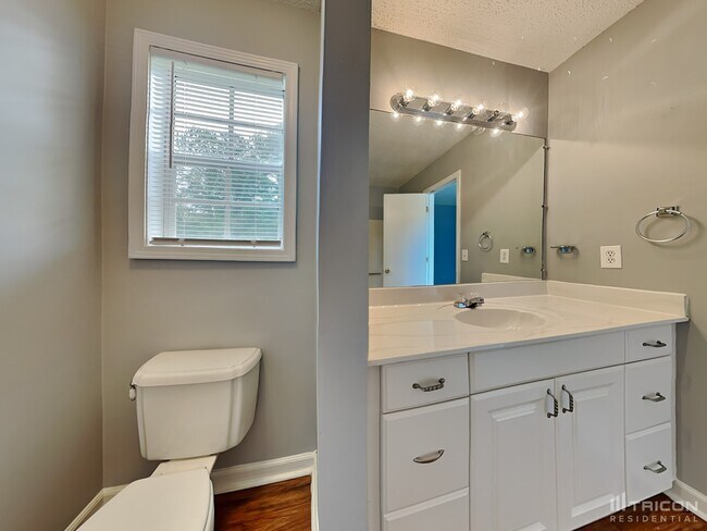 Building Photo - 4974 Holborn Ct