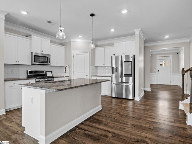 Building Photo - 211 Pollyanna Dr