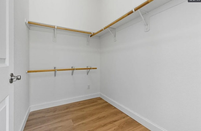 Building Photo - 1277 Paradise Loop