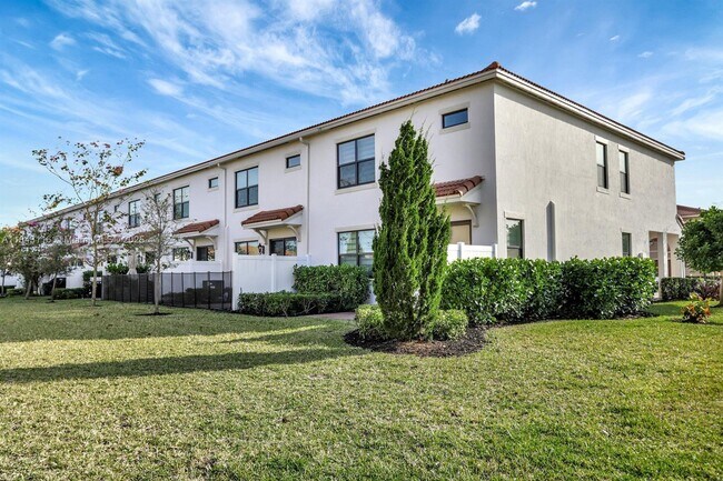 Building Photo - 9517 Glider Wy