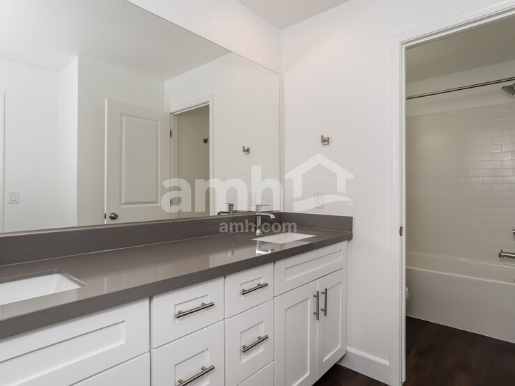 Building Photo - 9364 W Shumard St